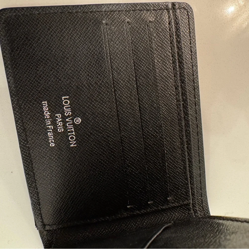Louis Vuitton Supreme Black Textured Wallet - Picture 3 of 5